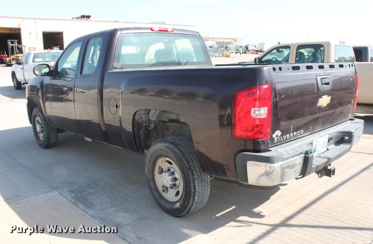 image for item DB5179 2008 Chevrolet Silverado 2500HD LS Ext. Cab pickup truck