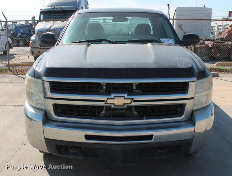image for item DB5179 2008 Chevrolet Silverado 2500HD LS Ext. Cab pickup truck