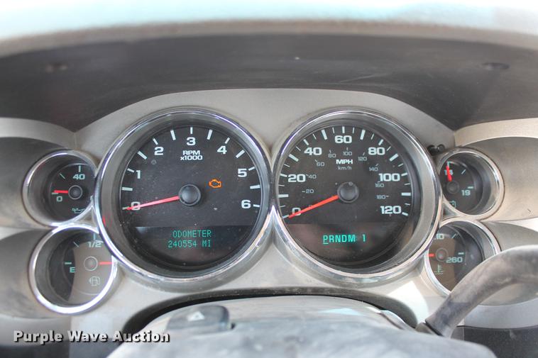 image for item DB5179 2008 Chevrolet Silverado 2500HD LS Ext. Cab pickup truck