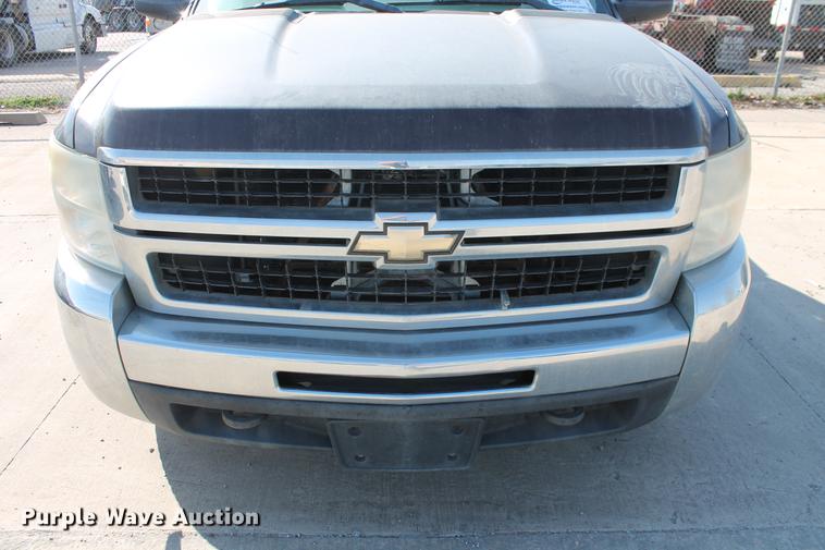 image for item DB5179 2008 Chevrolet Silverado 2500HD LS Ext. Cab pickup truck