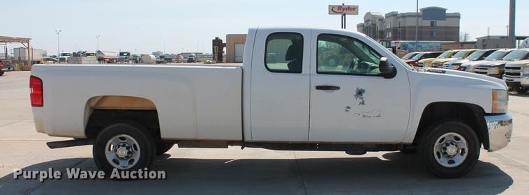 image for item DB5180 2007 Chevrolet Silverado 2500HD LS Ext. Cab pickup truck