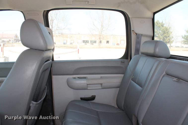 image for item DB5181 2009 Chevrolet Silverado 2500HD Crew Cab pickup truck