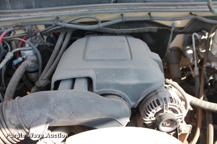 image for item DB5181 2009 Chevrolet Silverado 2500HD Crew Cab pickup truck