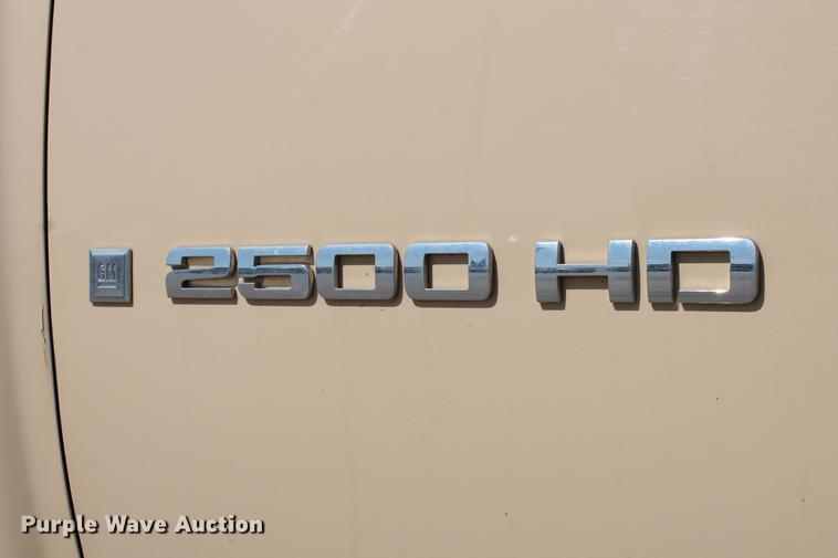 image for item DB5181 2009 Chevrolet Silverado 2500HD Crew Cab pickup truck