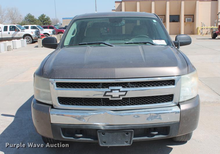 image for item DB5182 2008 Chevrolet Silverado 1500 LT Crew Cab pickup truck