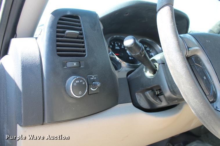 image for item DB5182 2008 Chevrolet Silverado 1500 LT Crew Cab pickup truck