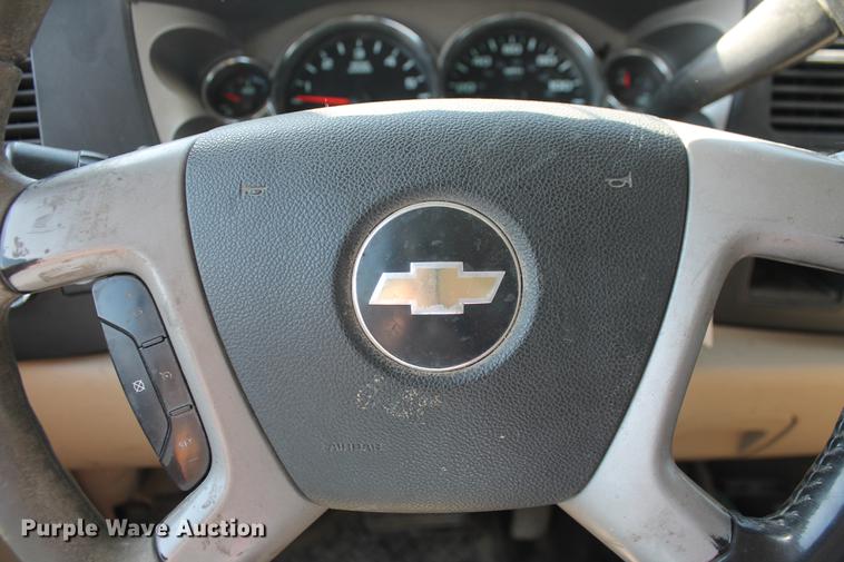 image for item DB5182 2008 Chevrolet Silverado 1500 LT Crew Cab pickup truck