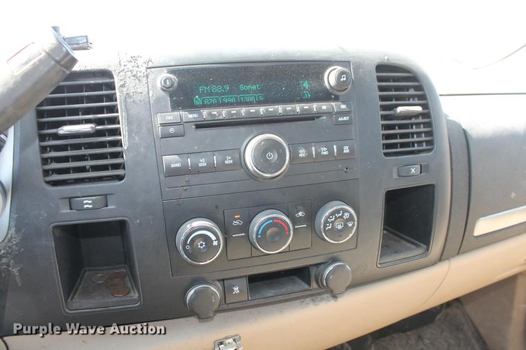 image for item DB5182 2008 Chevrolet Silverado 1500 LT Crew Cab pickup truck