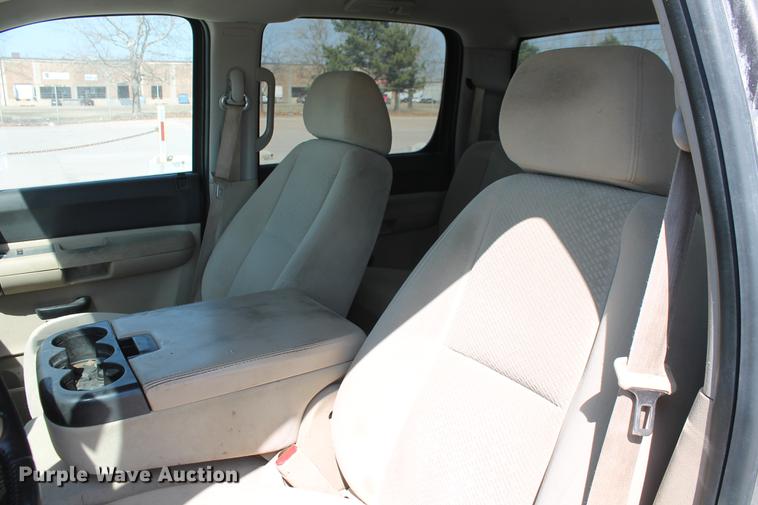 image for item DB5182 2008 Chevrolet Silverado 1500 LT Crew Cab pickup truck