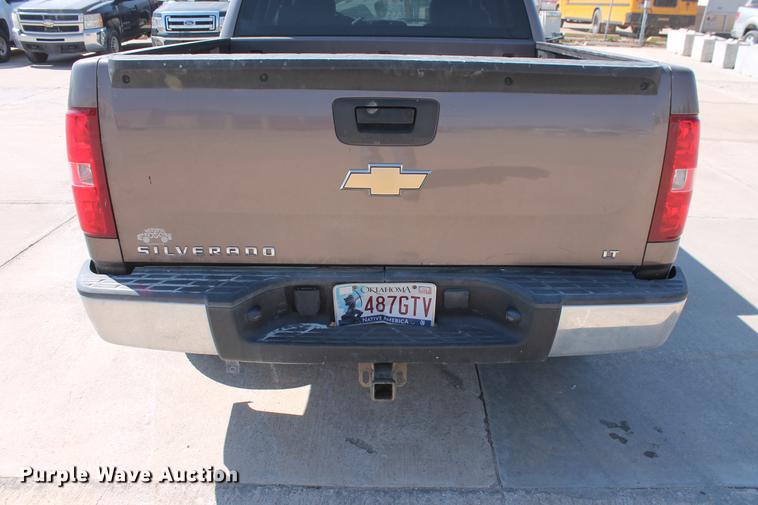 image for item DB5182 2008 Chevrolet Silverado 1500 LT Crew Cab pickup truck