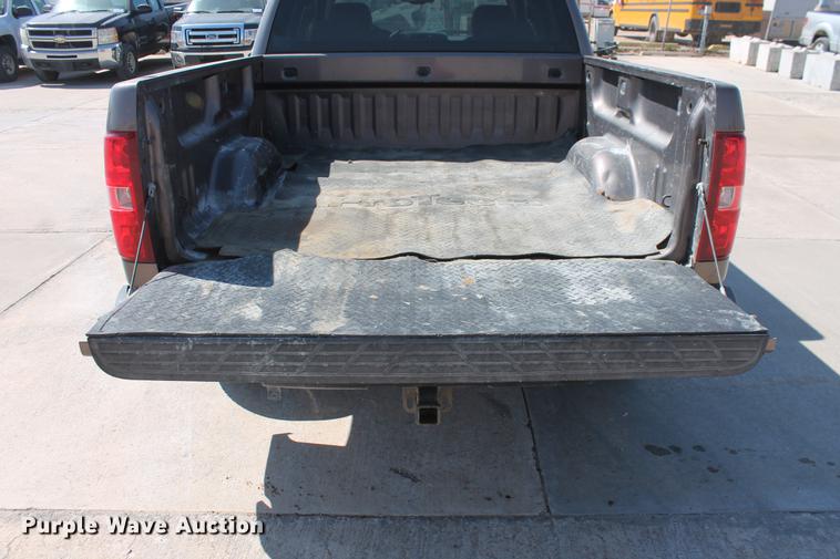 image for item DB5182 2008 Chevrolet Silverado 1500 LT Crew Cab pickup truck