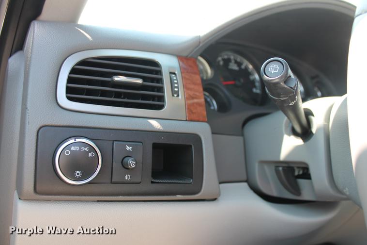 image for item DB5183 2007 GMC Yukon XL SUV