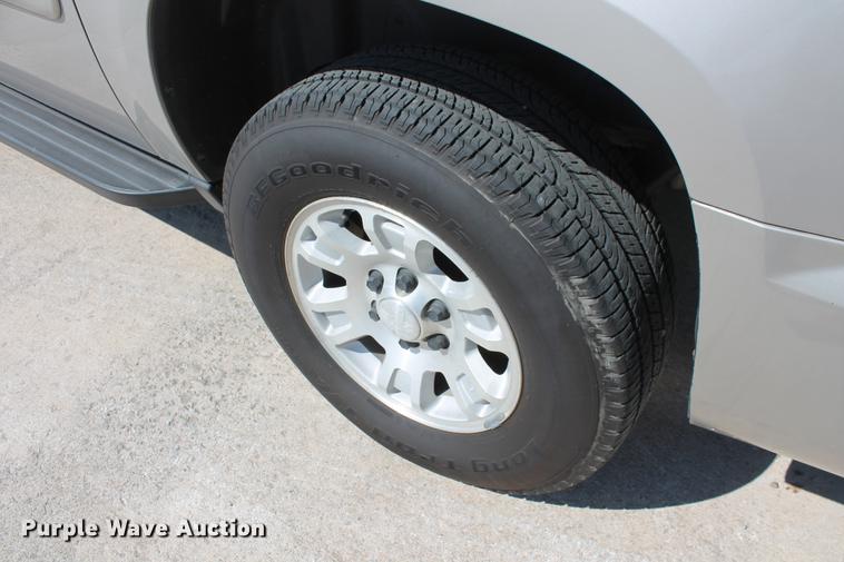 image for item DB5183 2007 GMC Yukon XL SUV