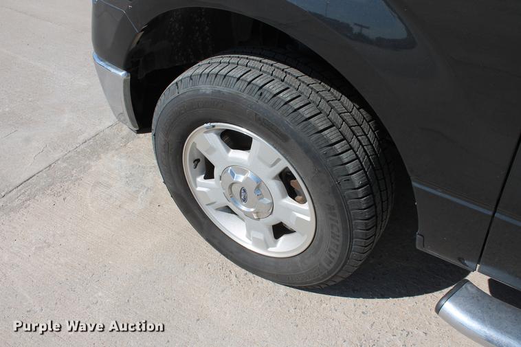 image for item DB5184 2010 Ford F150 XLT SuperCrew pickup truck