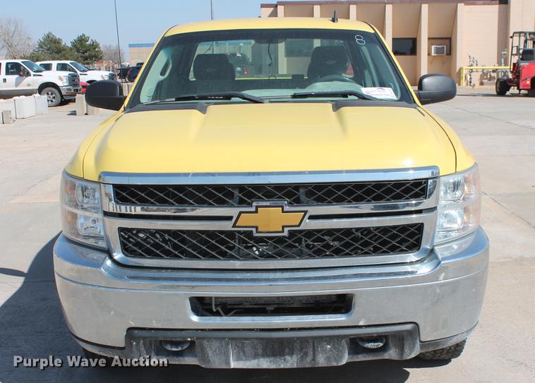 image for item DB5186 2012 Chevrolet Silverado 2500HD LS Ext. Cab pickup truck