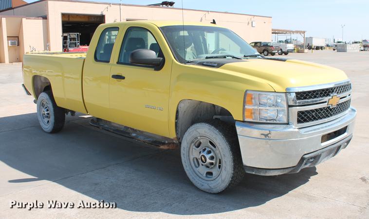 image for item DB5186 2012 Chevrolet Silverado 2500HD LS Ext. Cab pickup truck