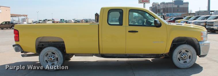 image for item DB5186 2012 Chevrolet Silverado 2500HD LS Ext. Cab pickup truck