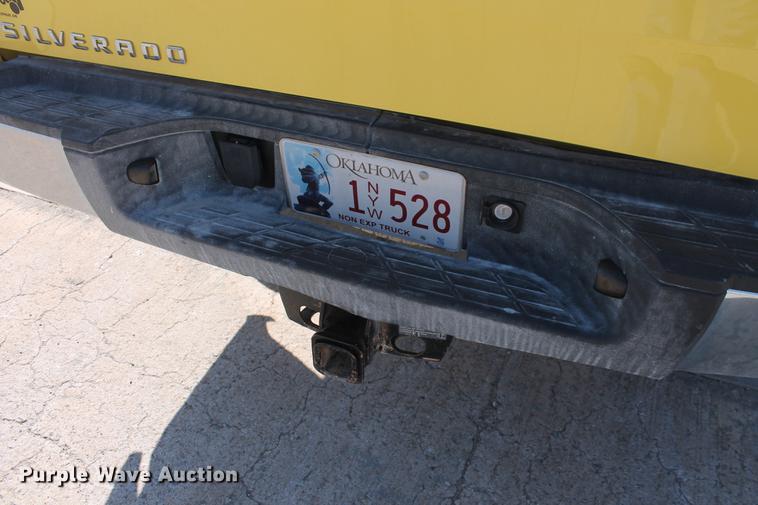 image for item DB5186 2012 Chevrolet Silverado 2500HD LS Ext. Cab pickup truck