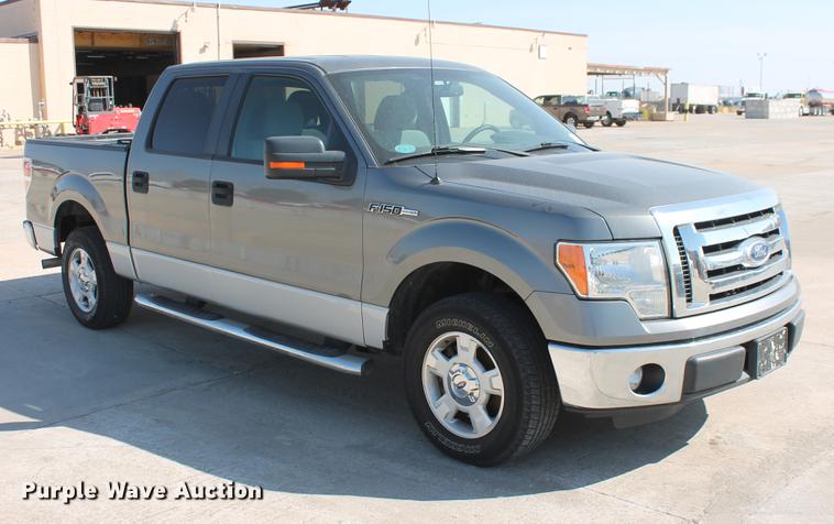 image for item DB5189 2011 Ford F150 XLT SuperCrew pickup truck