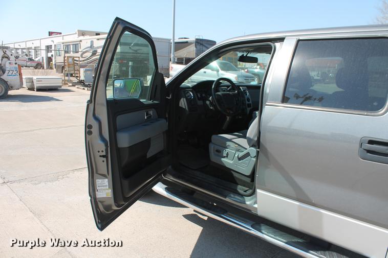 image for item DB5189 2011 Ford F150 XLT SuperCrew pickup truck