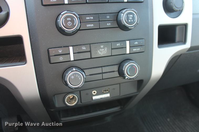 image for item DB5189 2011 Ford F150 XLT SuperCrew pickup truck