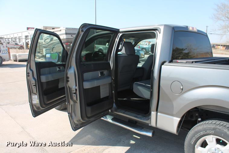 image for item DB5189 2011 Ford F150 XLT SuperCrew pickup truck