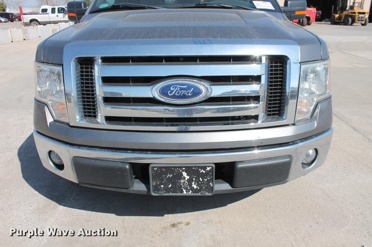 image for item DB5189 2011 Ford F150 XLT SuperCrew pickup truck