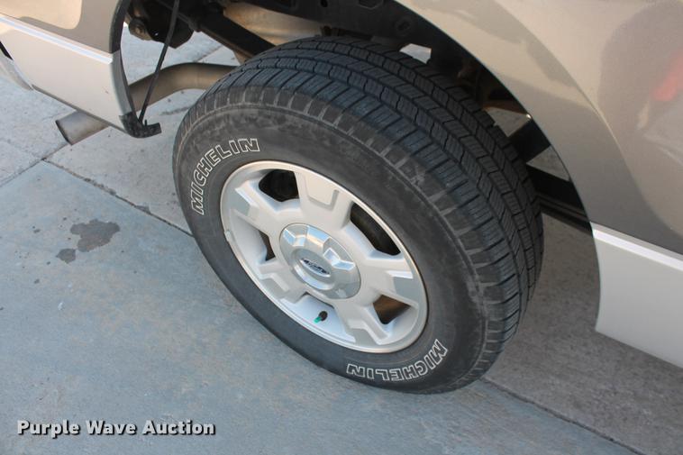 image for item DB5189 2011 Ford F150 XLT SuperCrew pickup truck