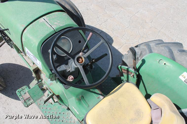 image for item DB5194 1990 John Deere 2155 tractor