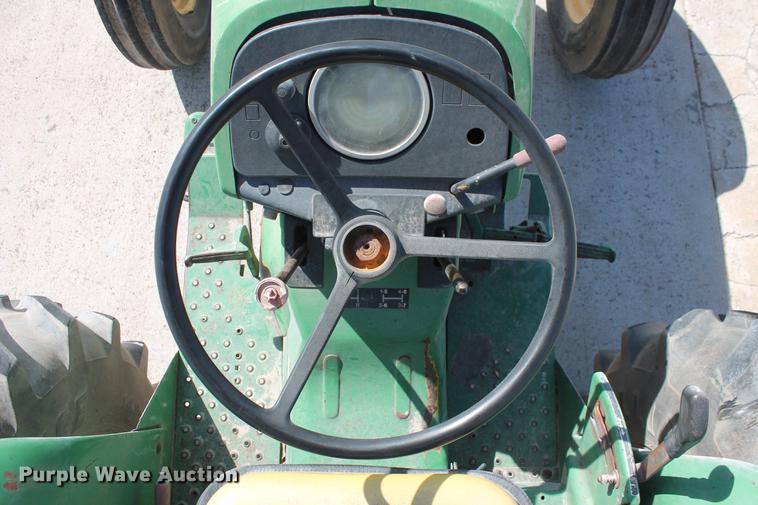 image for item DB5194 1990 John Deere 2155 tractor