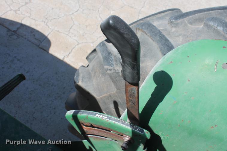 image for item DB5194 1990 John Deere 2155 tractor
