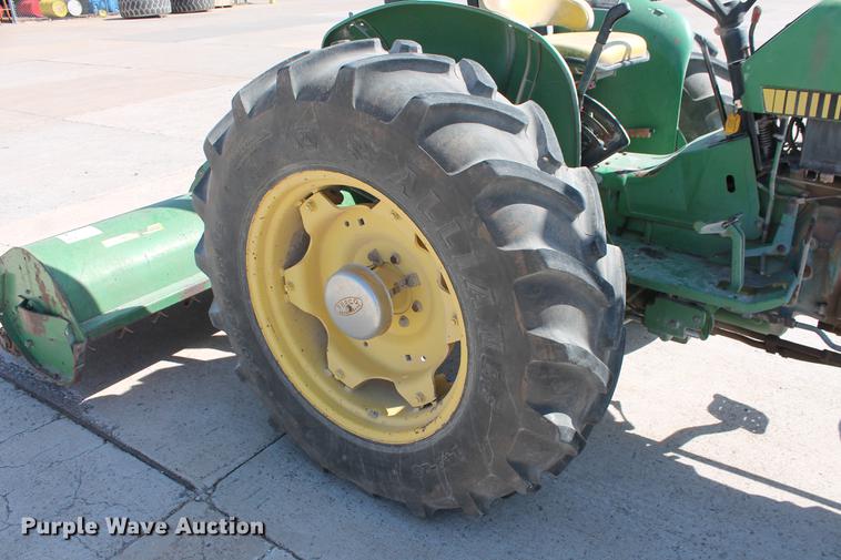 image for item DB5194 1990 John Deere 2155 tractor