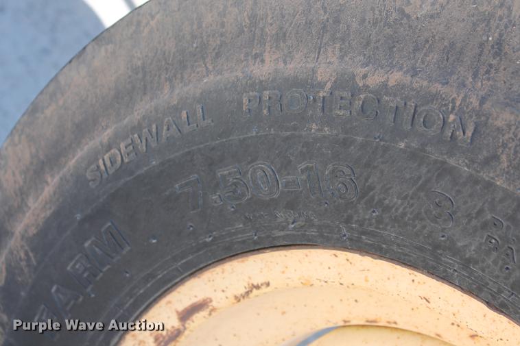 image for item DB5194 1990 John Deere 2155 tractor