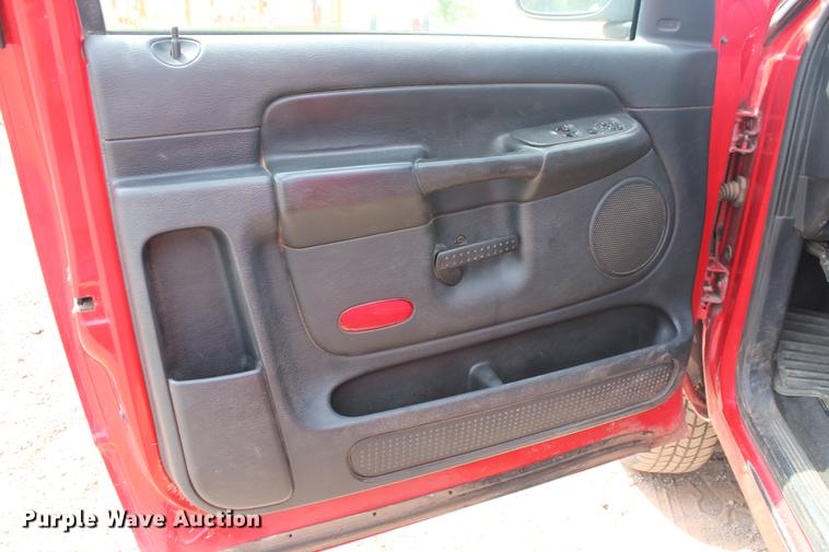 image for item DB5210 2004 Dodge Ram 2500HD SLT pickup truck