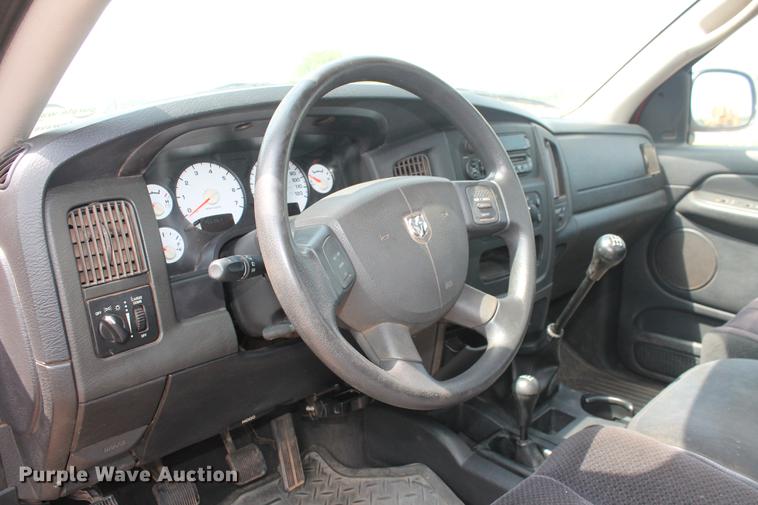 image for item DB5210 2004 Dodge Ram 2500HD SLT pickup truck