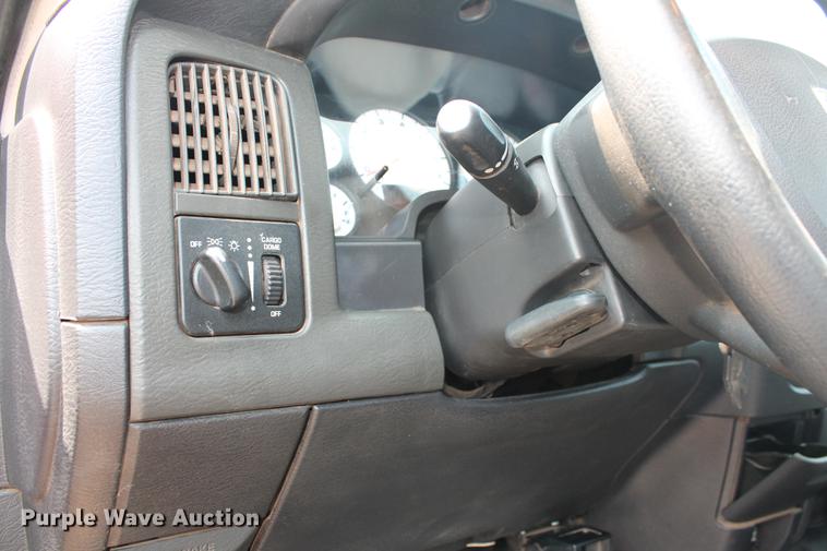 image for item DB5210 2004 Dodge Ram 2500HD SLT pickup truck