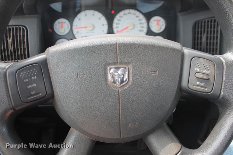 image for item DB5210 2004 Dodge Ram 2500HD SLT pickup truck