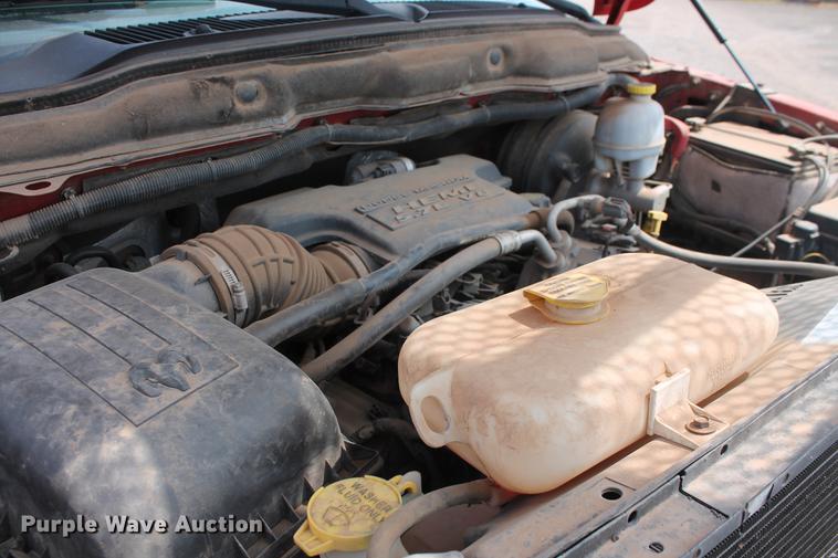 image for item DB5210 2004 Dodge Ram 2500HD SLT pickup truck