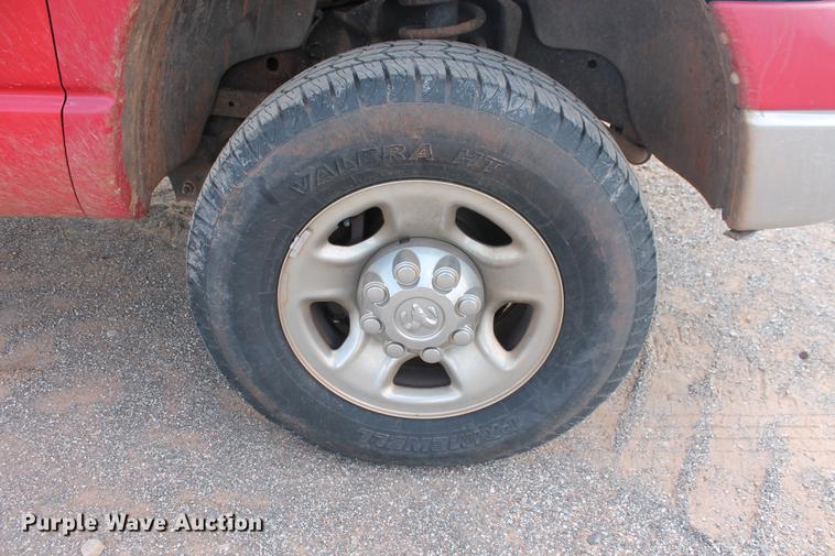 image for item DB5210 2004 Dodge Ram 2500HD SLT pickup truck