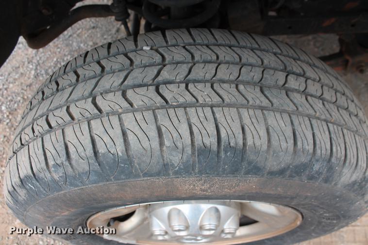 image for item DB5210 2004 Dodge Ram 2500HD SLT pickup truck