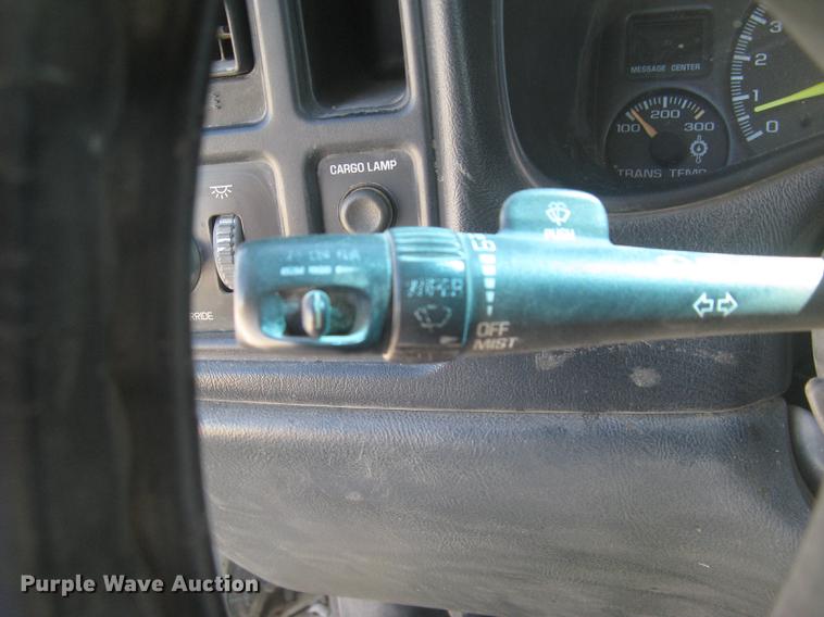 image for item DC2262 2001 Chevrolet Silverado 2500 utility bed pickup truck