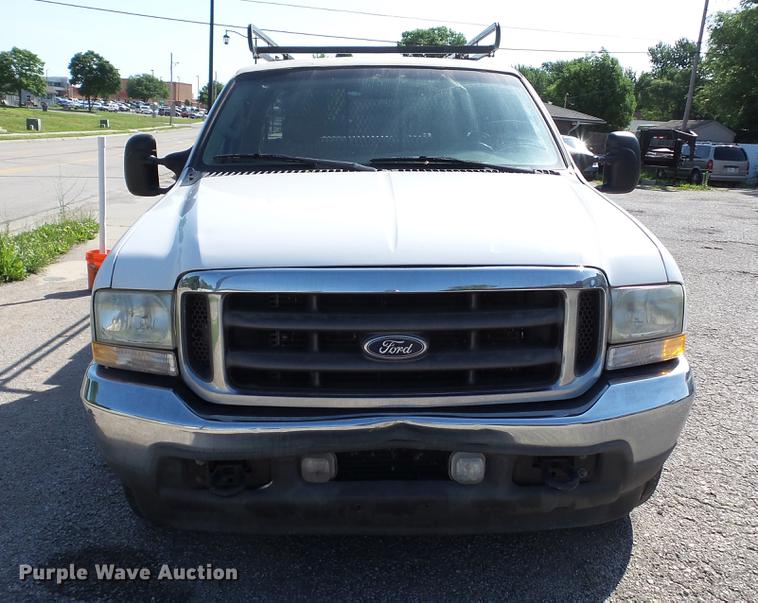 image for item DC4197 2002 Ford F350 Super Duty SuperCab pickup truck