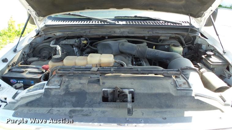 image for item DC4197 2002 Ford F350 Super Duty SuperCab pickup truck