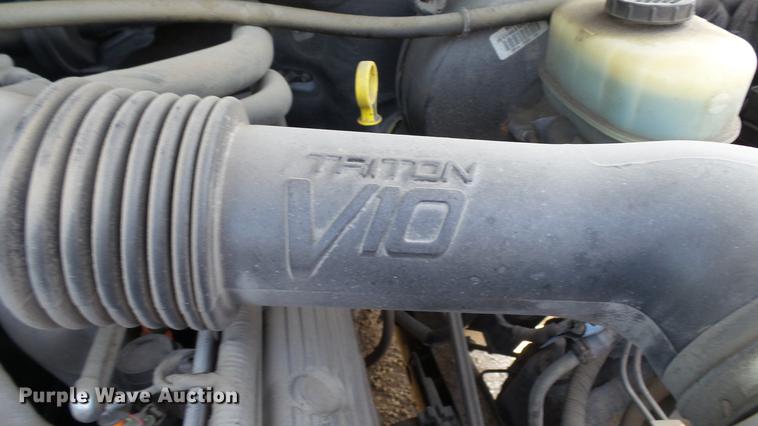 image for item DC4197 2002 Ford F350 Super Duty SuperCab pickup truck