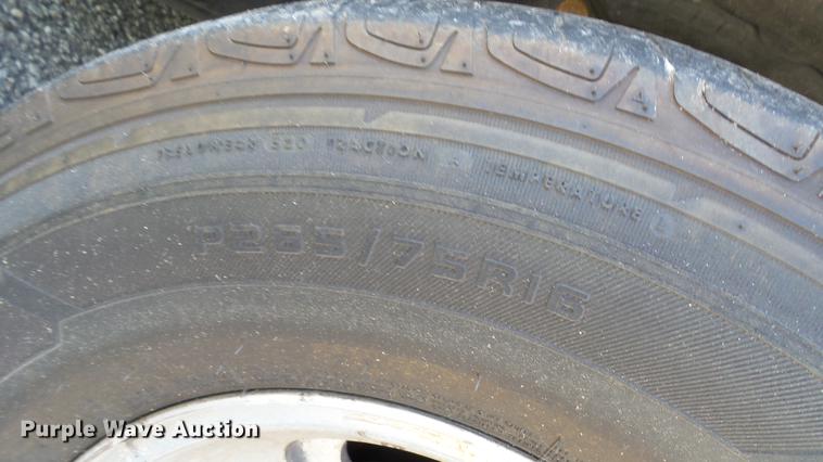 image for item DC4197 2002 Ford F350 Super Duty SuperCab pickup truck