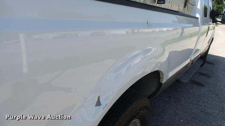 image for item DC4197 2002 Ford F350 Super Duty SuperCab pickup truck