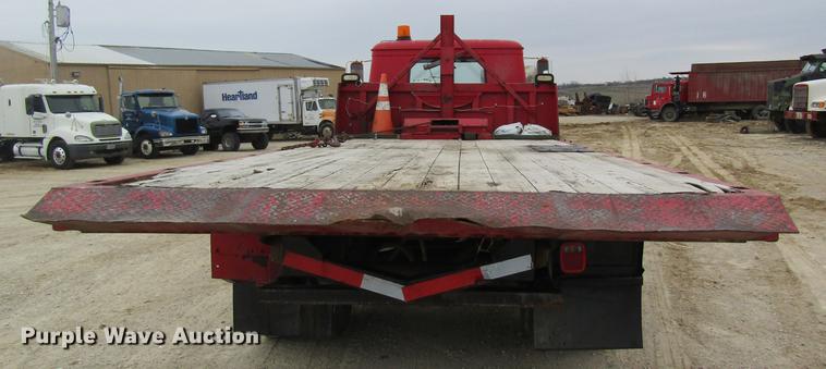 image for item DC4304 1977 International C01710B rollback truck