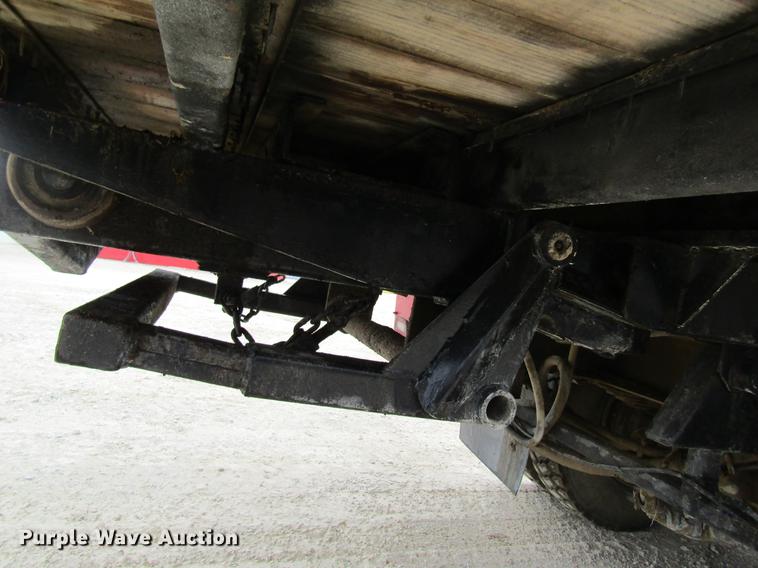 image for item DC4304 1977 International C01710B rollback truck