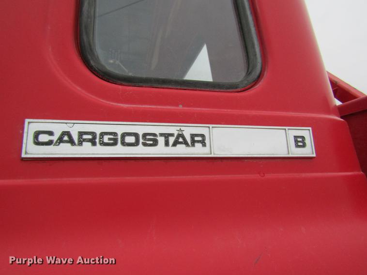 image for item DC4304 1977 International C01710B rollback truck