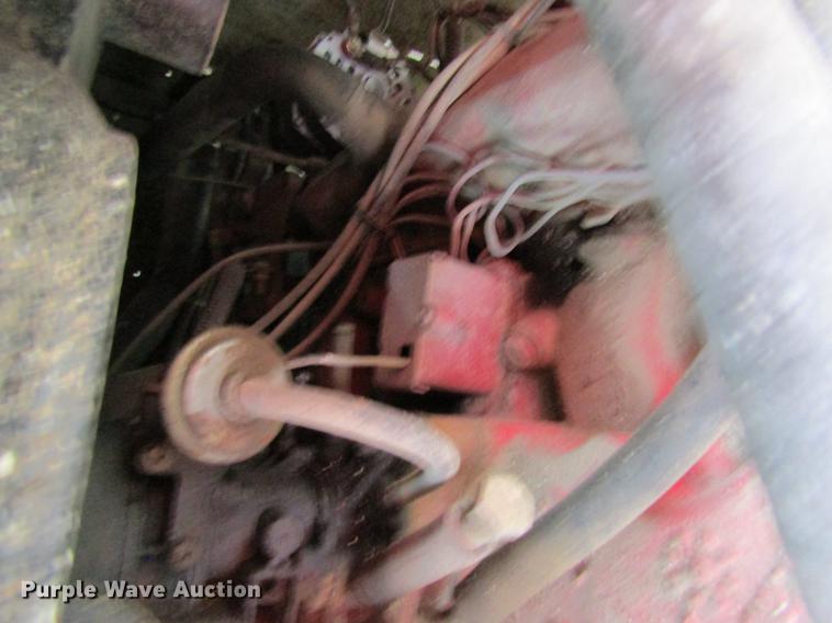 image for item DC4304 1977 International C01710B rollback truck